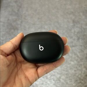 Beats Black Wireless Earbuds